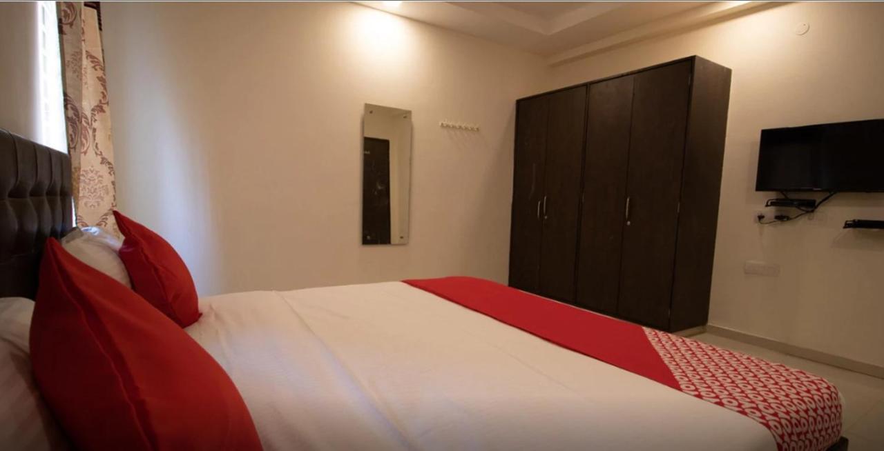 Jenus Hotel-Sindhi Camp Dzsaipur Kültér fotó